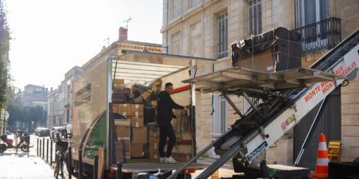 Location monte-charge à Bordeaux pour particuliers et professionnels